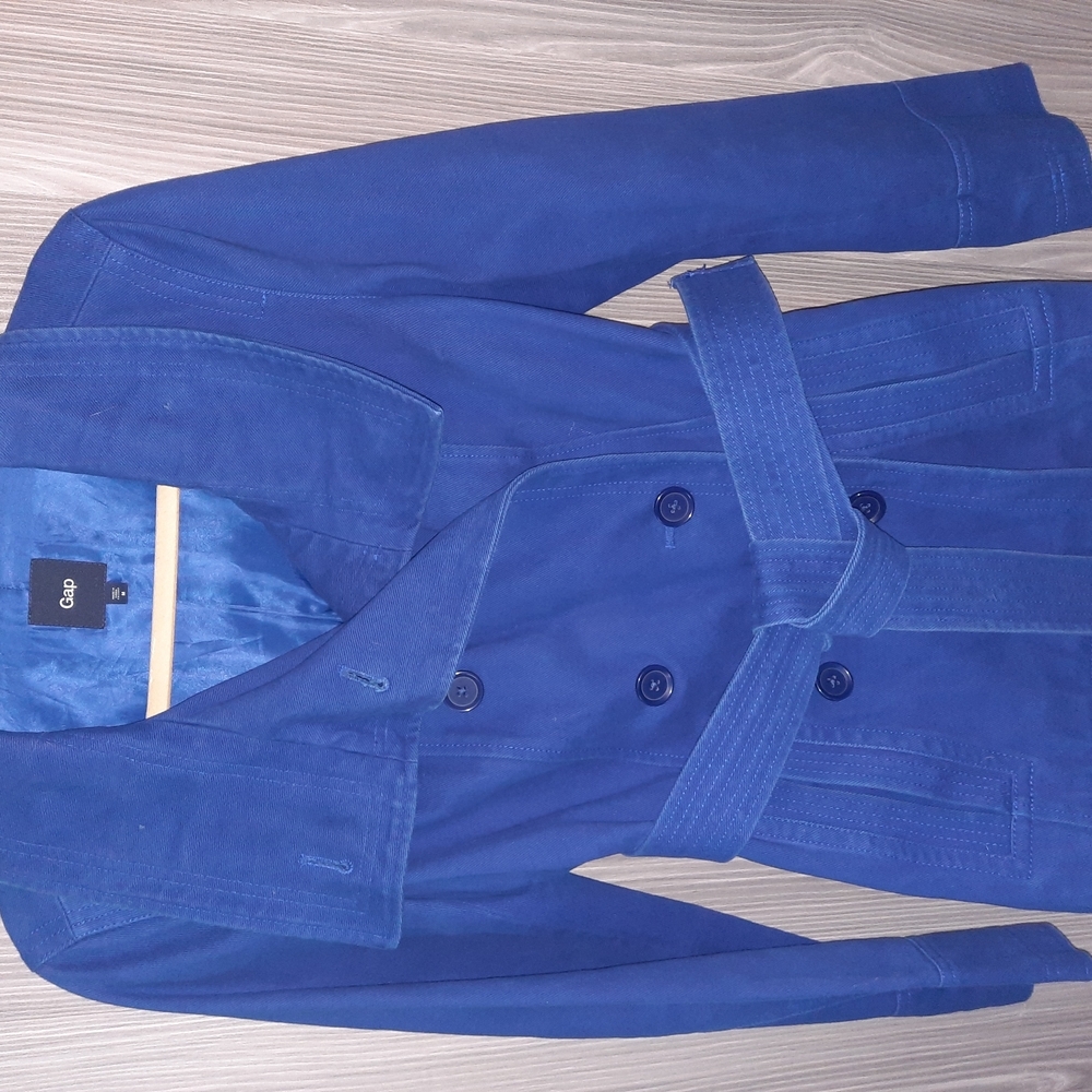 GAP Blue Trench Coat with Tailored Fit and Wide Lapels